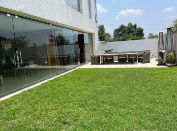 878c84a7cefde2fdd87f7606995b43c4ed8156a4f92e72a31edabe6568e4e58c · Casa en Condominio en Venta en Jardines del Pedregal - Calle Fuego