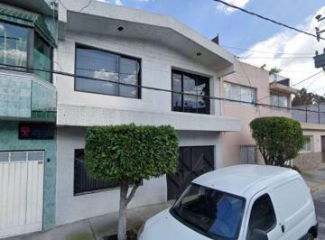 Casa de 3 habitaciones, Iztapalapa · Casa en Venta en Col Escuadron 201 Iztapalapa Cdmx
