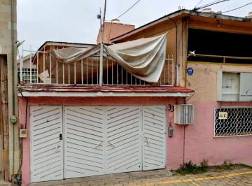 Casa de 4 habitaciones, Tlalnepantla de Baz · Casa en Venta en Valle Dorado, Hab Los Pirules, Tlalnepantla
