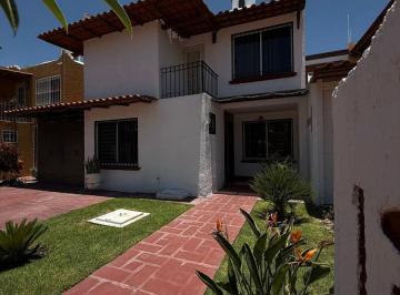 Casa de 3 habitaciones, Celaya · Vendo Casa Fracc Privado La Campiña Salida a San Miguel Allende