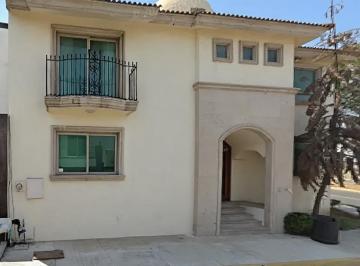Casa de 4 habitaciones, Monterrey · Casa en Venta en Cumbres Elite 4to. Sector, Monterrey, N. L.