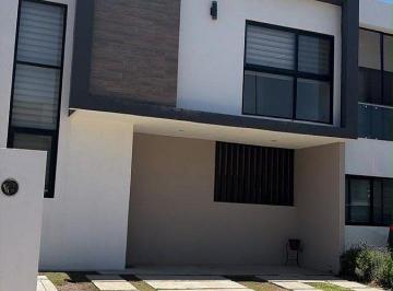 2a891ef2d21bd6106a30f7e858ab4ba944a1f6712af3e9d3c1cf0db38e031c42 · Casa en Renta en Hacienda Carlota II, Corregidora, Querétaro