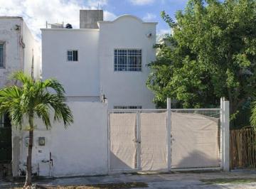 Casa de 3 habitaciones, Benito Juárez · Casa en Venta, Adjudicada, en Cancún, Q. R. - Adr*