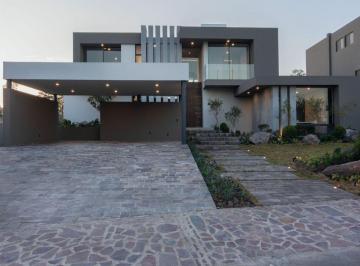 Casa de 4 habitaciones, León · Exclusiva Residencia Mont Shasta con Vista Al Campo de Golf en El Bosque Country Club, León, Gto.