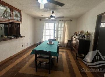 Casa · 550m² · 2 Estacionamientos · Casa en Venta en Sm 3