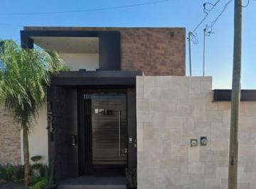 Casa de 5 habitaciones, Nuevo Laredo · Venta de Casa en Colonia Madero Nuevo Laredo, Tamaulipas