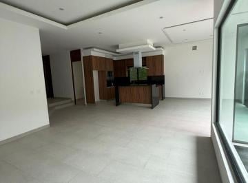 Casa · 291m² · 4 Recámaras · 3 Estacionamientos · Casa en Renta en Via Cumbres