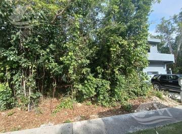 Terreno / Lote · 160m² · Terreno en Venta en Paseos de La Selva II