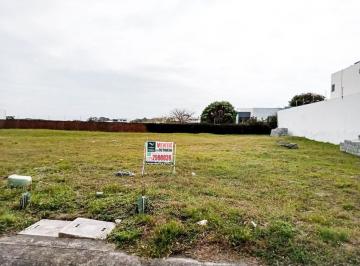 Terreno / Lote , Alvarado · Terreno de 1,398 m² en Venta en Fracc. Lomas Residencial. Alvarado, Ver. Riviera Veracruzana