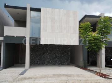 Casa · 245m² · 3 Recámaras · 2 Estacionamientos · Se Vende Casa Cerca de Heb San Patricio y Plaza Cocoa, Al Norte de Saltillo