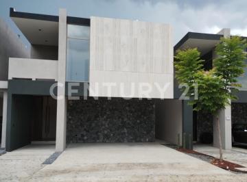 Casa · 245m² · 3 Recámaras · 2 Estacionamientos · Se Vende Casa Cerca de Heb San Patricio y Plaza Cocoa, Al Norte de Saltillo