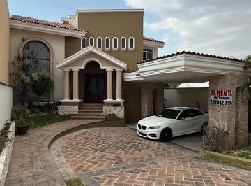 Casa de 3 habitaciones, Zapopan · Grande Casa en Renta Dentro de El Bosque Bugambilias