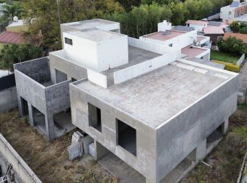 75209eb5675673a7e8fca4f1252731bf2740d461defbec419f00e77585613acf · Venta de Casa de Lujo en Obra en Las Fuentes
