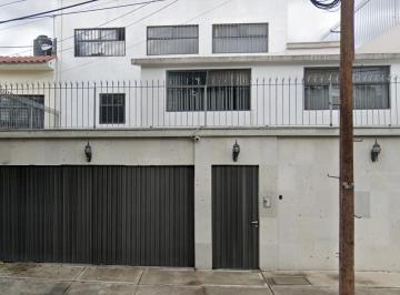 Casa de 4 habitaciones, Gustavo A. Madero · Casa en Pagos Flexibles en Remate Tepeyac Insurgentes