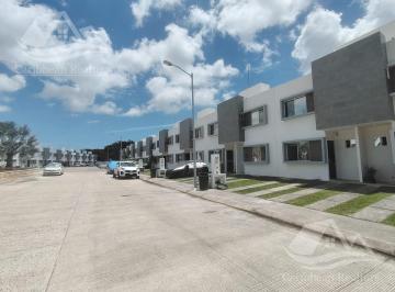 Casa · 90m² · 3 Recámaras · 2 Estacionamientos · Casa en Venta Cancun Jardines del Sur 5