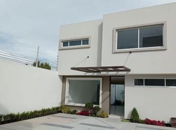 c686141757e96a3125702c275567f126933e8f7037a55d4bf53364cf5d92ee0f · Casa en Venta en Albatros, Metepec
