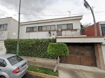 Casa de 3 habitaciones, Gustavo A. Madero · Casa en Remate a Unos Pasos de La Básilica, Pagos Flexibles