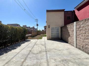 299cc13385877f622075610816167f1cf525e5ccebc1ab08944334a09b2de69d · Venta Casa en Condominio, Santa Clara, Lerma.