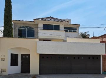 Casa de 4 habitaciones, León · Casa en Venta, Villas del Campestre, Zona Norte León Gto