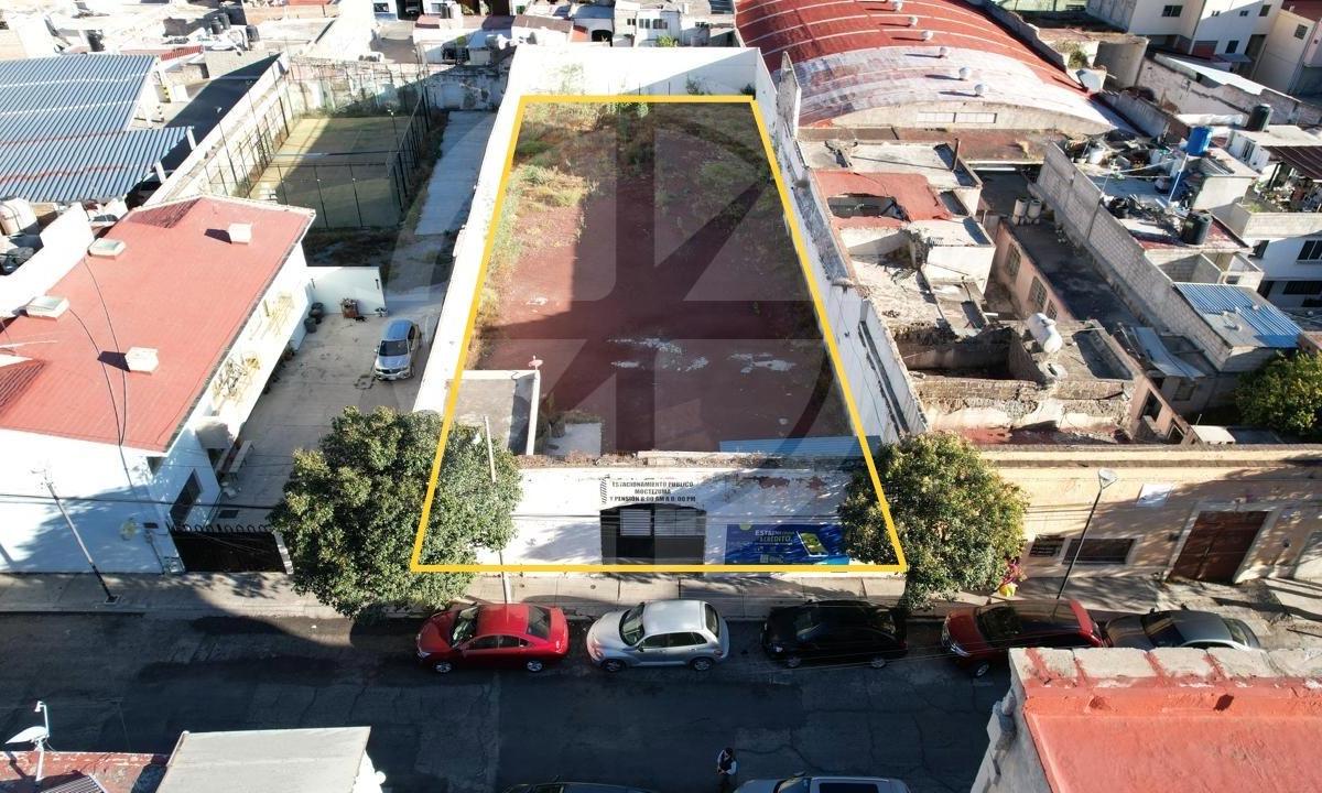 Terreno a Dos Calles de Plaza Juárez