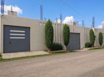 da290714f0088ce96ac34e42bc8bf8f6bc16c6a1bf392ce411012506cc831f35 · Renta de Bodega en Metepec