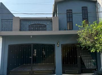 Casa de 4 habitaciones, General Escobedo · Casa en Venta en Jardines de Escobedo
