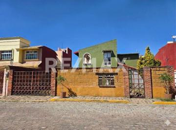 e3a2766d66836ee5ff706d97c994d7021ead023df30c6264fb27667877a29dc8 · Casa Para Remodelar en Venta en Metepec