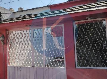 25308fcfc65cb4e67058957c3fbbaff65cb23ea5f4177eff8e41b80e3d337825 · Casa en Venta en Calle Cerrada en Cerca de Cosmopol Coacalco
