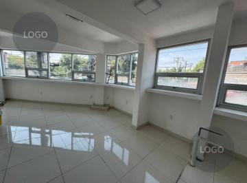 Edificio · 400m² · 2 Estacionamientos · Casa en Merced Gómez