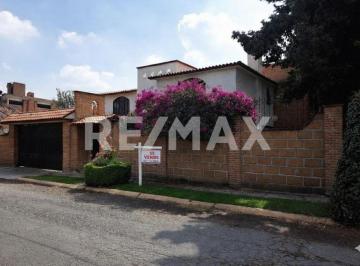 1c7216b1e57f07e426b77a0d24163ee910219d627731f393683503176504073e · Casa en Condominio en Venta en Metepec