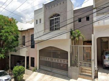 Casa de 3 habitaciones, Monterrey · Se Vende Hermosa Casa en Pedregal de La Silla