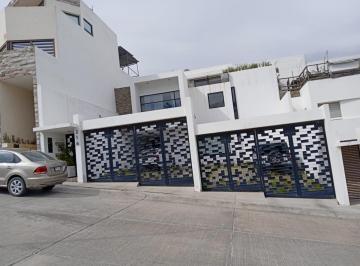1 · Cuarto Amueblado Zona Pedregal San Luis Potosi, Slp