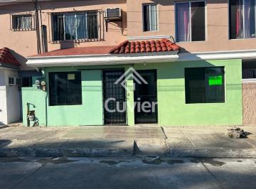 Local comercial · Local en Jardín 20 de Noviembre