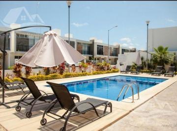 Casa · 100m² · 4 Recámaras · 2 Estacionamientos · Casa en Renta en Altus Cancun