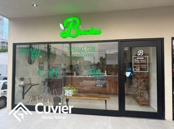 Local comercial · 10 Estacionamientos · Local en 1ro de Mayo