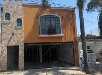 Casa de 6 habitaciones, Guadalajara · Casa en Venta, Postes Cuates (Federalismo), Guadalajara | Rcv - 2322