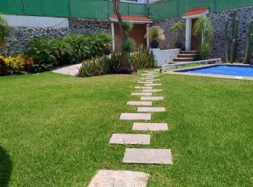 Casa de 5 habitaciones, Cuernavaca · Casa de 460 m² con 5 Recámaras en Venta en Cuernavaca