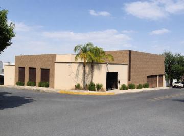 Casa · 730m² · 5 Recámaras · 6 Estacionamientos · Casa en Venta