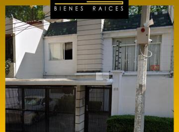 Casa de 3 habitaciones, Coyoacán · Casa en Venta en Calle Patinadores Colonia Country Club Churubusco Coyoacán Cerca de Taxqueña