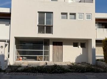 Casa · 207m² · 3 Recámaras · 2 Estacionamientos · Casa en Venta Nueva en Fracc El Refugio Queretaro