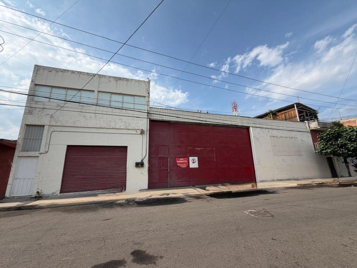 Amplia Bodega de 1,550 m&sup2; en Venta, Ubicada en Jalatlaco