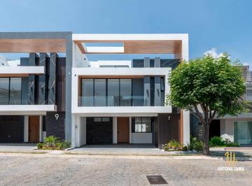 Casa · 289m² · 3 Recámaras · 2 Estacionamientos · Casa en Venta en Parque Campeche, Lomas de Angelópolis