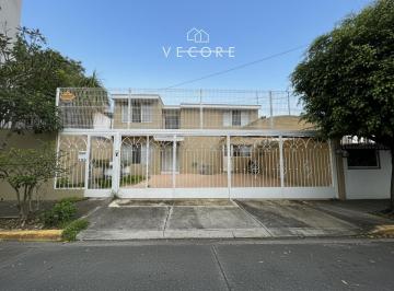 1 · Casa en Venta en Quetzalcóatl, Ciudad del Sol, Zapopan