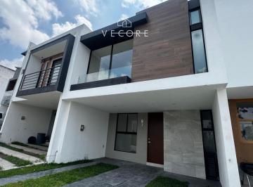 1 · Casa Nueva en Venta en Madeiras, Zapopan