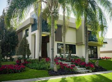 1 · Casa en Venta en Paseo San Carlos, Valle Real, Zapopan