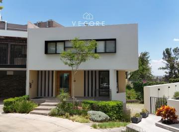 1 · Casa en Venta en Paseo La Toscana, Valle Real, Zapopan