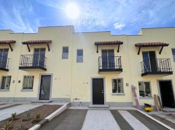 1 · Casa en Renta en Alta California, Tlajomulco