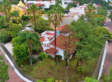 1 · Residencia en Venta en Villa Coral, Zapopan
