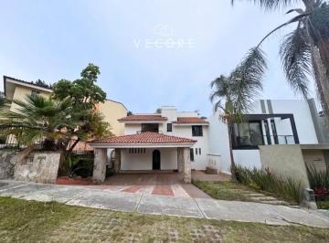 1 · Casa en Venta, Bugambilias, Zapopan