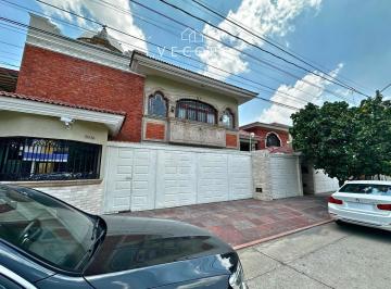 1 · Casa en Renta en La Estancia, Zapopan